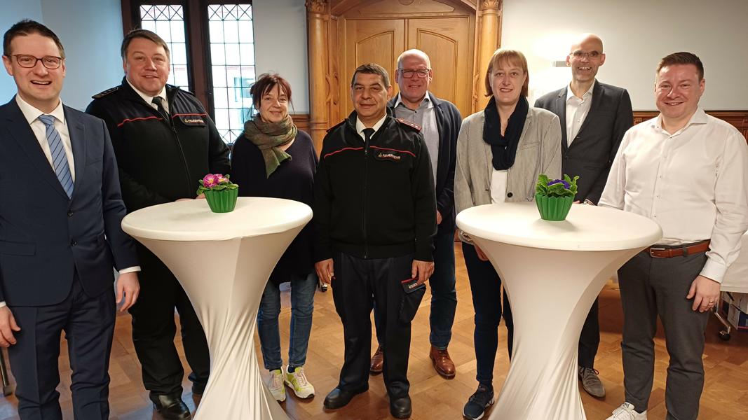 Weinheim: Langjährige Mitarbeiter geehrt – Engagement für Stadt und Gesellschaft gewürdigt