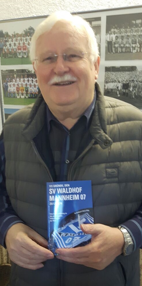 (Foto: SpoWo) Hans-Jürgen Pohl - einmal Waldhof, immer Waldhof IMG 20170925 WA0002
