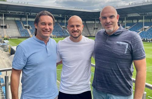 Lohkemper bleibt! Angreifer verlängert seinen Vertrag beim Waldhof. 