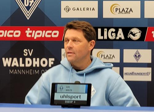 Mannheim: SV Waldhof zu Gast bei Viktoria Köln