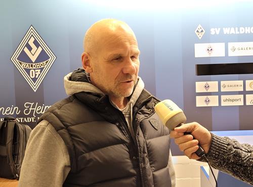 Der SV Waldhof zu Gast bei Viktoria Köln